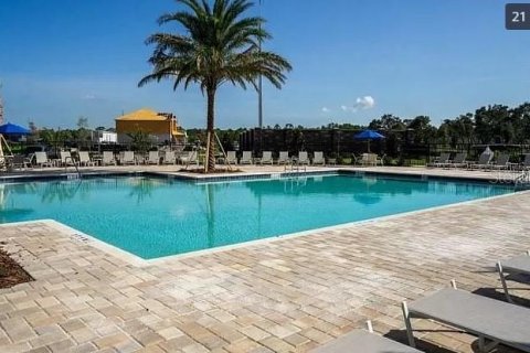 House in Orlando, Florida 5 bedrooms, 228.63 sq.m. № 2204233 - photo 17