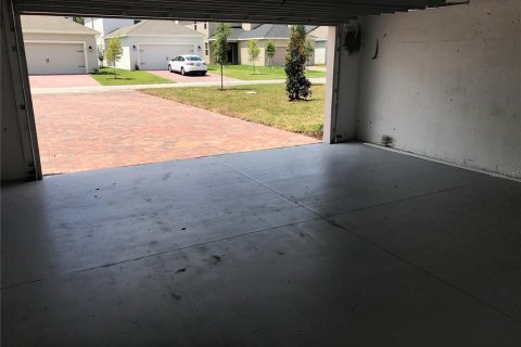 House in Orlando, Florida 5 bedrooms, 228.63 sq.m. № 2204233 - photo 13