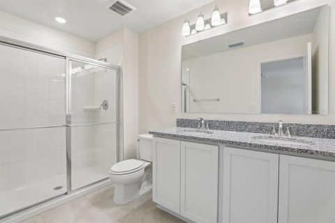 Townhouse in Lake Wales, Florida 3 bedrooms, 144.65 sq.m. № 2375558 - photo 9