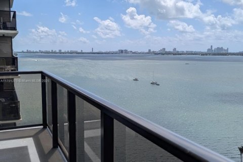Condo in Miami, Florida, 2 bedrooms  № 1728598 - photo 10