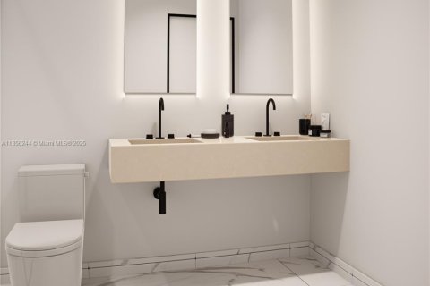 Commercial property in Florida City, Florida 199.18 sq.m. № 1880150 - photo 8