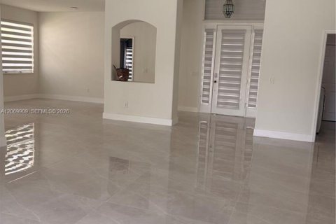 Villa ou maison à vendre à Kissimmee, Floride: 3 chambres, 206.8 m2 № 2303965 - photo 25