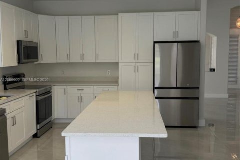 Villa ou maison à vendre à Kissimmee, Floride: 3 chambres, 206.8 m2 № 2303965 - photo 12