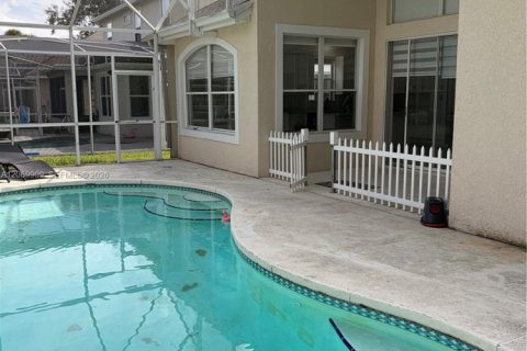 Villa ou maison à vendre à Kissimmee, Floride: 3 chambres, 206.8 m2 № 2303965 - photo 7