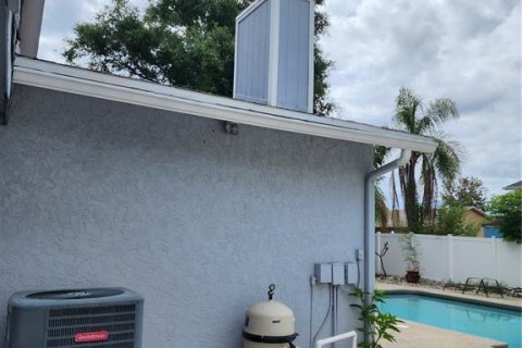House in Tampa, Florida 4 bedrooms, 246.38 sq.m. № 1690041 - photo 29