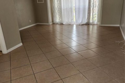 House in Tampa, Florida 4 bedrooms, 246.38 sq.m. № 1690041 - photo 13