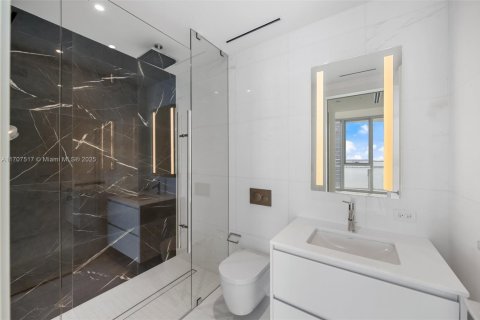 Condo in Miami, Florida, 2 bedrooms  № 1461396 - photo 23