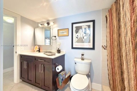 Condominio en venta en Hollywood, Florida, 3 dormitorios, 218.32 m2 № 2000693 - foto 18
