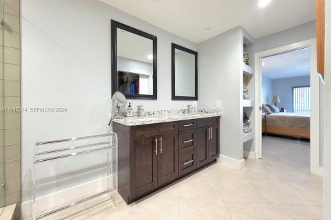 Condominio en venta en Hollywood, Florida, 3 dormitorios, 218.32 m2 № 2000693 - foto 21