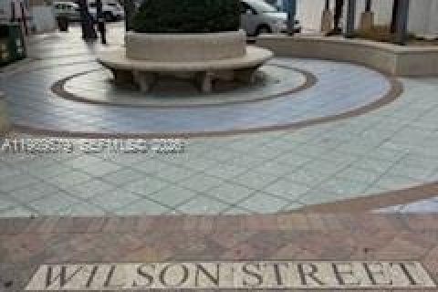 Immobilier commercial à louer à Hollywood, Floride: 39.02 m2 № 2051606 - photo 2