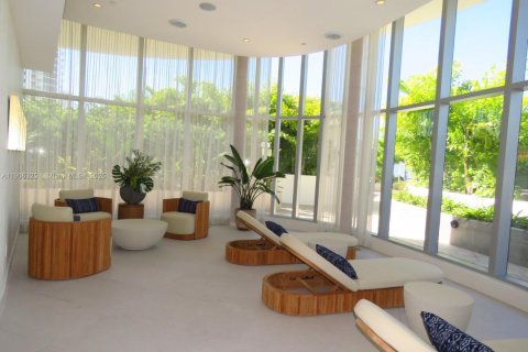 Condo in Miami, Florida, 1 bedroom  № 2082008 - photo 7
