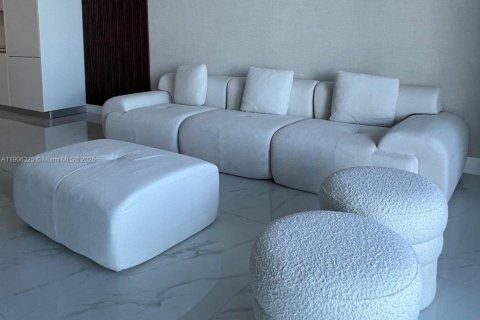 Condo in Miami, Florida, 1 bedroom  № 2082008 - photo 10