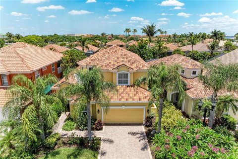 Villa ou maison à Palmetto, Floride 4 chambres, 274.43 m2 № 2147701
