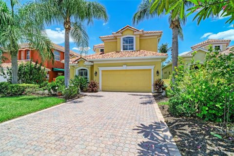 Villa ou maison à vendre à Palmetto, Floride: 4 chambres, 274.43 m2 № 2147701 - photo 3