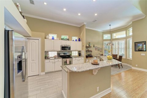 Villa ou maison à vendre à Palmetto, Floride: 4 chambres, 274.43 m2 № 2147701 - photo 16