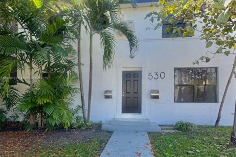 Propiedad comercial en venta en Miami, Florida, 204.76 m2 № 1964433 - foto 5