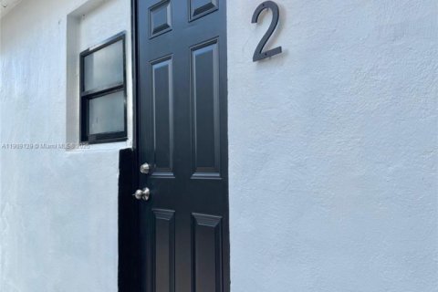 Propiedad comercial en venta en Miami, Florida, 204.76 m2 № 1964433 - foto 11