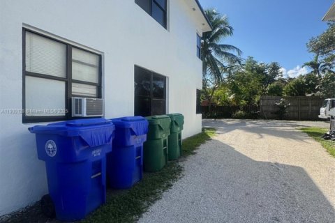 Propiedad comercial en venta en Miami, Florida, 204.76 m2 № 1964433 - foto 6