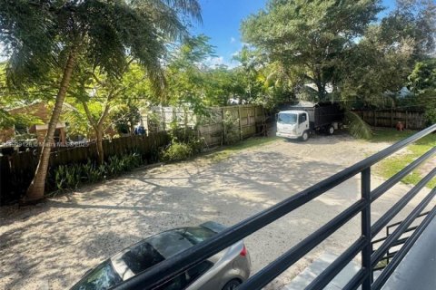 Propiedad comercial en venta en Miami, Florida, 204.76 m2 № 1964433 - foto 10