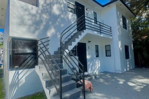 Propiedad comercial en venta en Miami, Florida, 204.76 m2 № 1964433 - foto 3