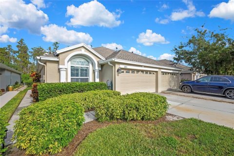 House in Land O' Lakes, Florida 2 bedrooms, 158.49 sq.m. № 2396308 - photo 3