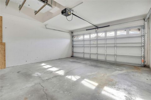 House in Land O' Lakes, Florida 2 bedrooms, 158.49 sq.m. № 2396308 - photo 29
