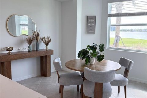 Condo in Ave Maria, Florida, 2 bedrooms  № 2068423 - photo 5