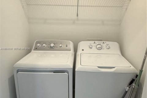 Condo in Ave Maria, Florida, 2 bedrooms  № 2068423 - photo 10