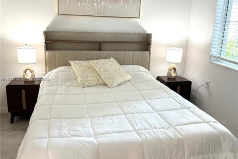 Condo in Ave Maria, Florida, 2 bedrooms  № 2068423 - photo 16