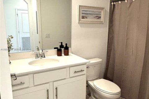 Condo in Ave Maria, Florida, 2 bedrooms  № 2068423 - photo 14