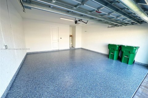 House in Davie, Florida 5 bedrooms, 361.2 sq.m. № 1882066 - photo 29