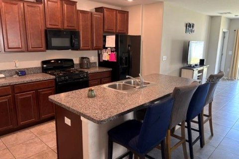 House in Sun City Center, Florida 5 bedrooms, 224.36 sq.m. № 1675217 - photo 9