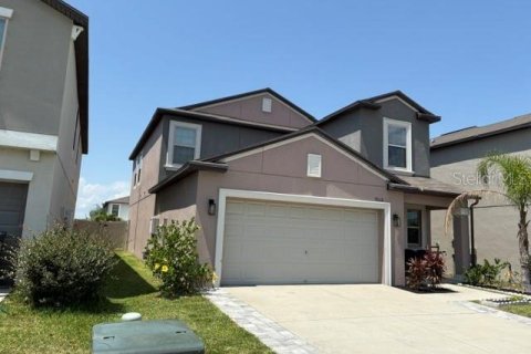 House in Sun City Center, Florida 5 bedrooms, 224.36 sq.m. № 1675217 - photo 1
