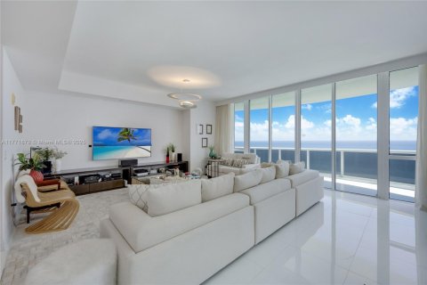 Condo in Sunny Isles Beach, Florida, 3 bedrooms  № 1692196 - photo 21