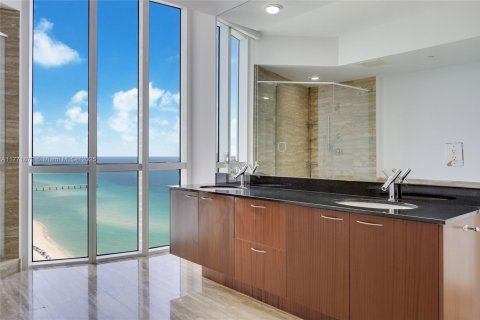 Condo in Sunny Isles Beach, Florida, 3 bedrooms  № 1692196 - photo 6