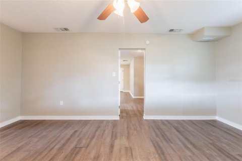 Villa ou maison à vendre à Orlando, Floride: 4 chambres, 106.93 m2 № 1827932 - photo 18
