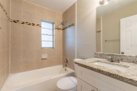 Villa ou maison à vendre à Orlando, Floride: 4 chambres, 106.93 m2 № 1827932 - photo 28