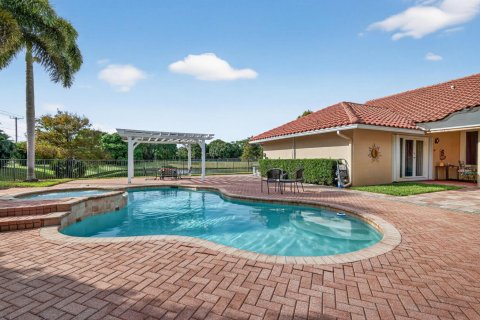 House in Boynton Beach, Florida 3 bedrooms, 220.09 sq.m. № 2083704 - photo 16