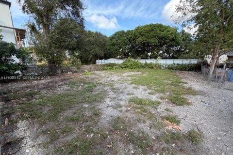 Villa ou maison à vendre à Miami, Floride: 3 chambres, 104.05 m2 № 1991676 - photo 1