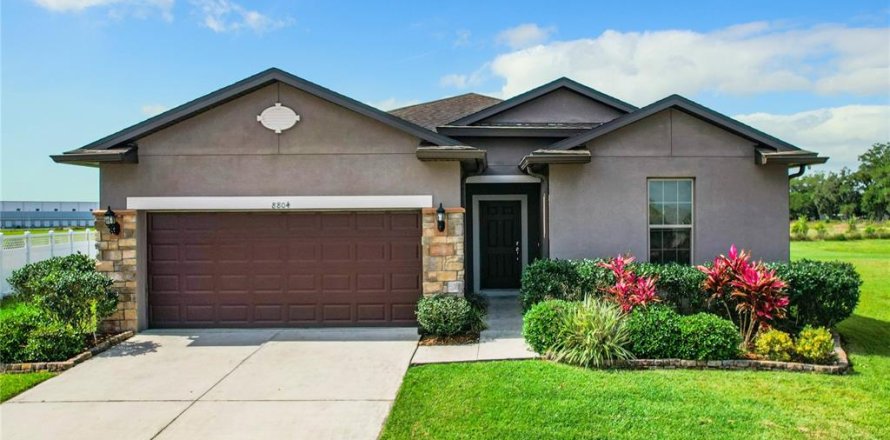 Casa en Polk City, Florida 3 dormitorios, 163.51 m2 № 1853356