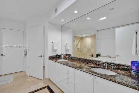 Condominio en venta en Sunny Isles Beach, Florida, 2 dormitorios, 147.71 m2 № 2032817 - foto 22