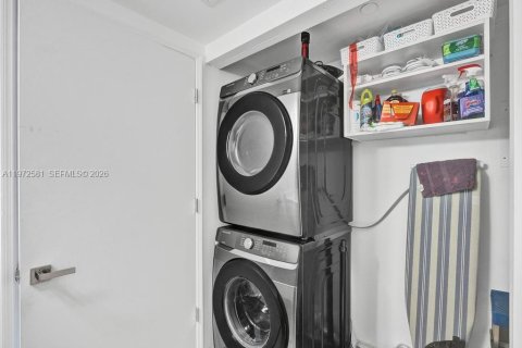 Condominio en venta en Sunny Isles Beach, Florida, 2 dormitorios, 147.71 m2 № 2032817 - foto 26