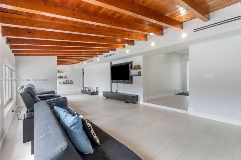 Купить виллу или дом в Майами, Флорида 4 спальни, 299.52м2, № 1944638 - фото 19