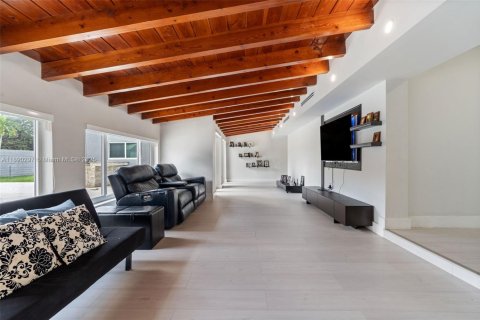 Купить виллу или дом в Майами, Флорида 4 спальни, 299.52м2, № 1944638 - фото 16