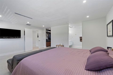 Купить виллу или дом в Майами, Флорида 4 спальни, 299.52м2, № 1944638 - фото 22