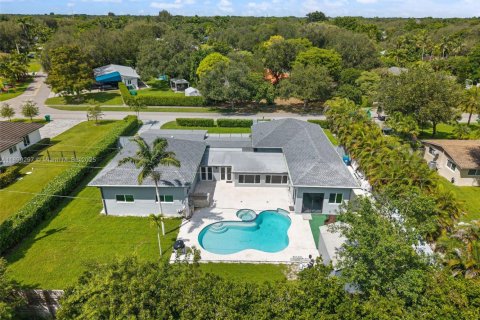 Купить виллу или дом в Майами, Флорида 4 спальни, 299.52м2, № 1944638 - фото 2