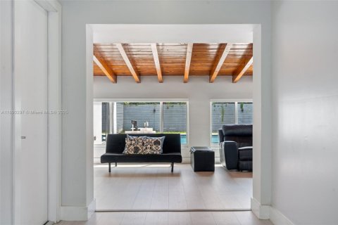 Купить виллу или дом в Майами, Флорида 4 спальни, 299.52м2, № 1944638 - фото 15