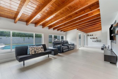 Купить виллу или дом в Майами, Флорида 4 спальни, 299.52м2, № 1944638 - фото 18