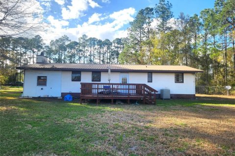 House in Starke, Florida 3 bedrooms, 129.32 sq.m. № 2122614