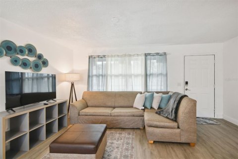 Apartamento en alquiler en Orlando, Florida, 2 dormitorios, 83.15 m2 № 1805082 - foto 3